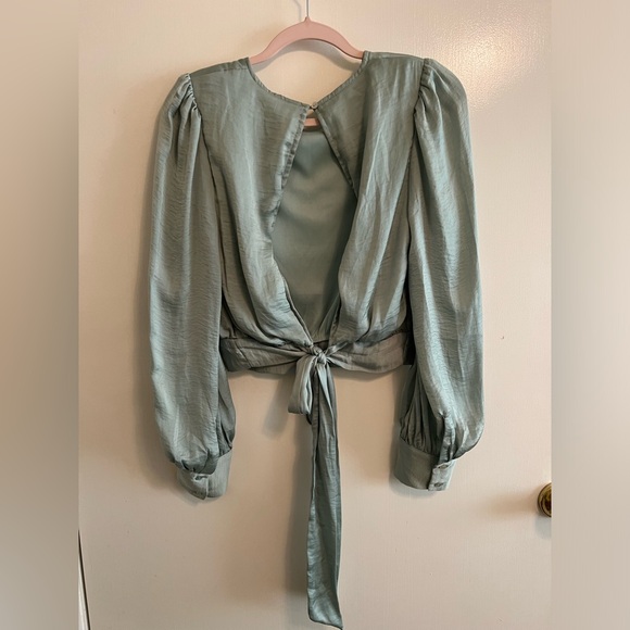 Women’s Blouse - Picture 2 of 3